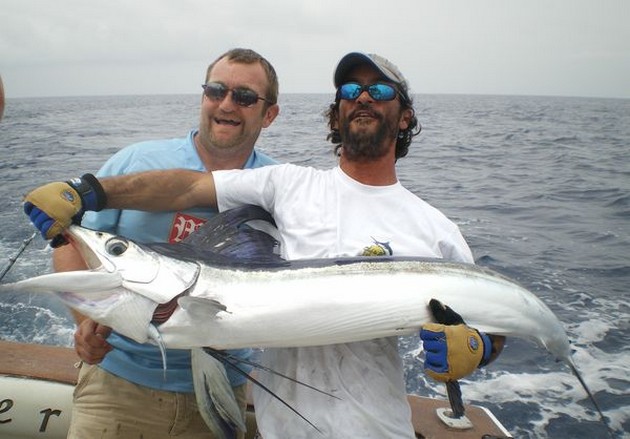 34 kg vit släppt - Cavalier & Blue Marlin Sport Fishing Gran Canaria