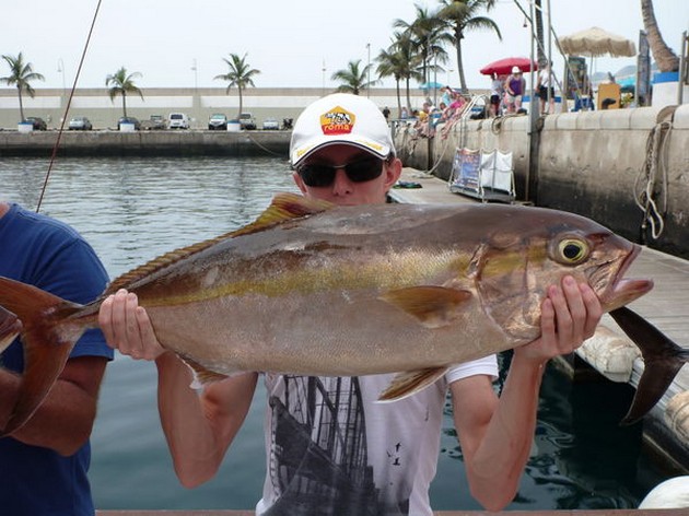 AMBERJACKS OCH RÖDA SNAPPARE Ingen vind och mycket långsam - Cavalier & Blue Marlin Sport Fishing Gran Canaria