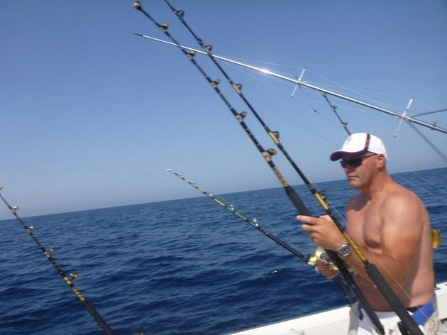 BLÅ MARLIN, WAHOO OCH MYCKIGA HOPPJACKAR Båten - Cavalier & Blue Marlin Sport Fishing Gran Canaria