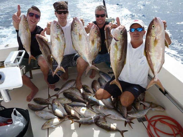 AMBERJACKS Vilken bra start på den här nya veckan. Det - Cavalier & Blue Marlin Sport Fishing Gran Canaria