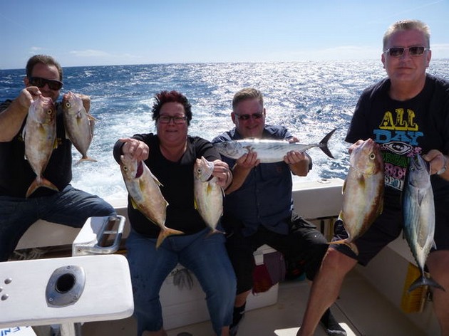 AMBERJACKS & SIERRA`S Idag hade vi alla `gamla` vänner / klienter - Cavalier & Blue Marlin Sport Fishing Gran Canaria