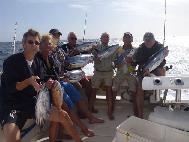 Big Skipjack Tuna och några Red Snappers - Cavalier & Blue Marlin Sport Fishing Gran Canaria