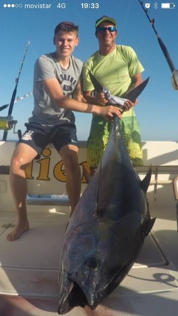 16 år gammal pojke fångade 90 kg Big Eye stand u-up - Cavalier & Blue Marlin Sport Fishing Gran Canaria