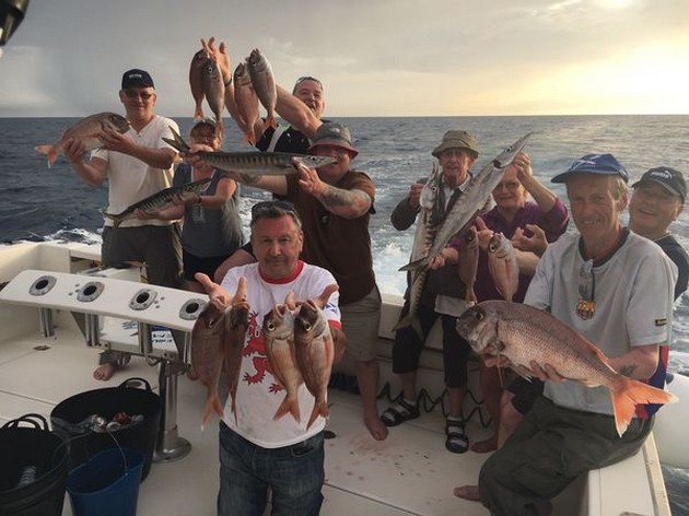 Bottem fisketur med bärnstenar, snappers, barracuda ..... etc - Cavalier & Blue Marlin Sport Fishing Gran Canaria