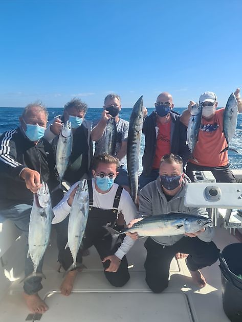 Lätt vind, soligt och 26 grader - Cavalier & Blue Marlin Sport Fishing Gran Canaria